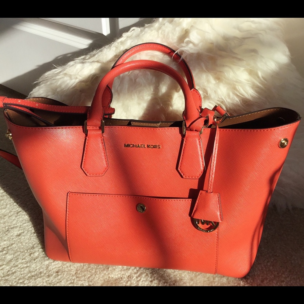 Michael Kors Greenwich Handbag popping orange red